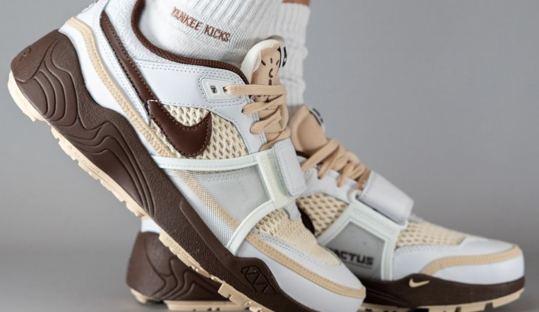 Nike x Travis Scott-en kolaborazio berria